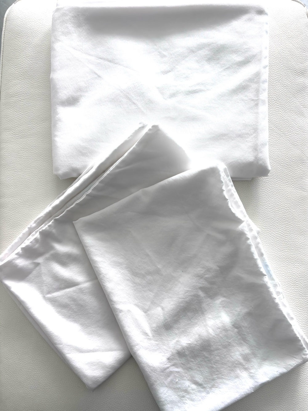 Cost h juse flat sheet + 2 pillowcases queen white